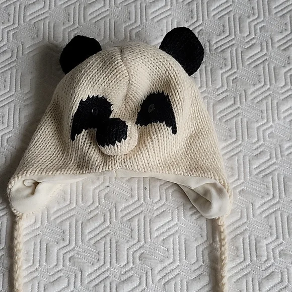 Knitted Panda Wool Hat - Picture 2 of 3